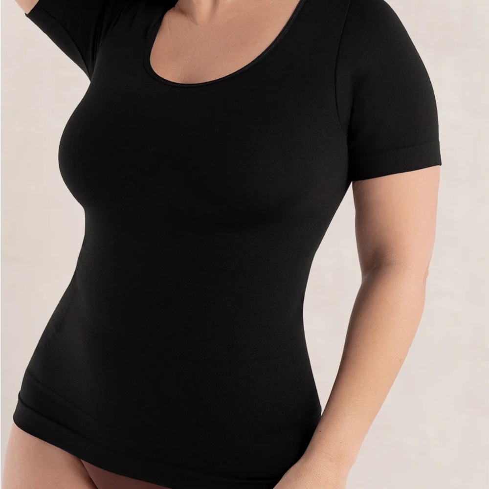 Shapermint Essentials All Day Every Day Short Sleeve Shaping T Shirt